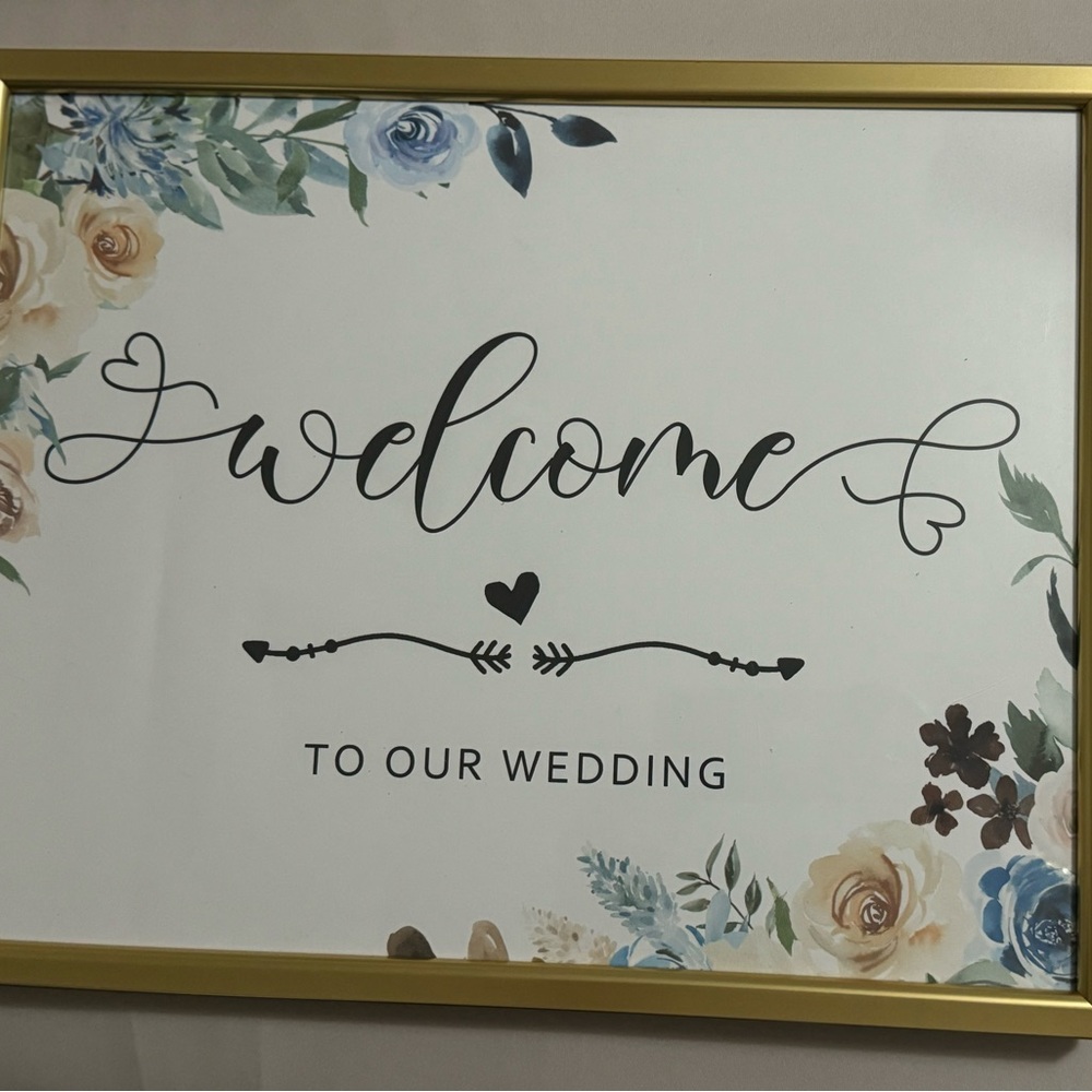 Floral Welcome Wedding Sign with Gold Frame